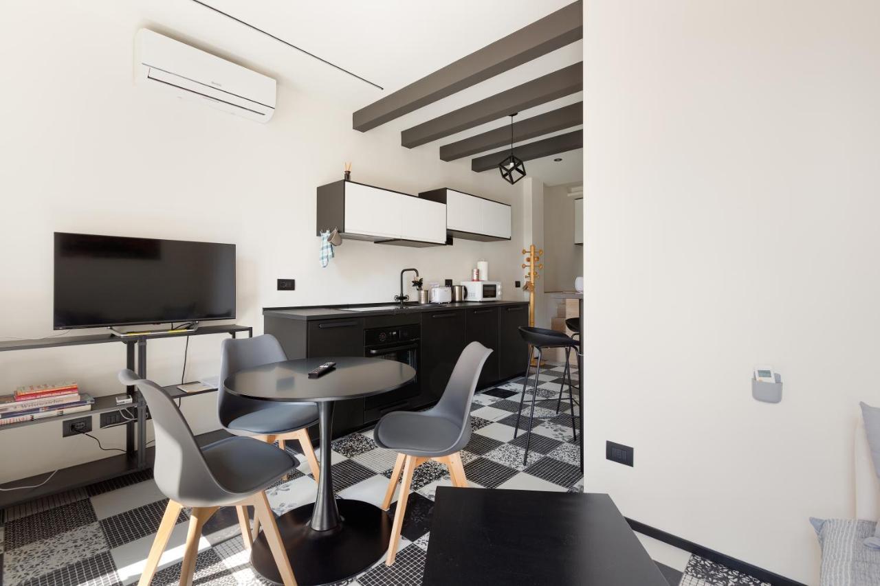 Milano Renovated Studio Apts Extérieur photo