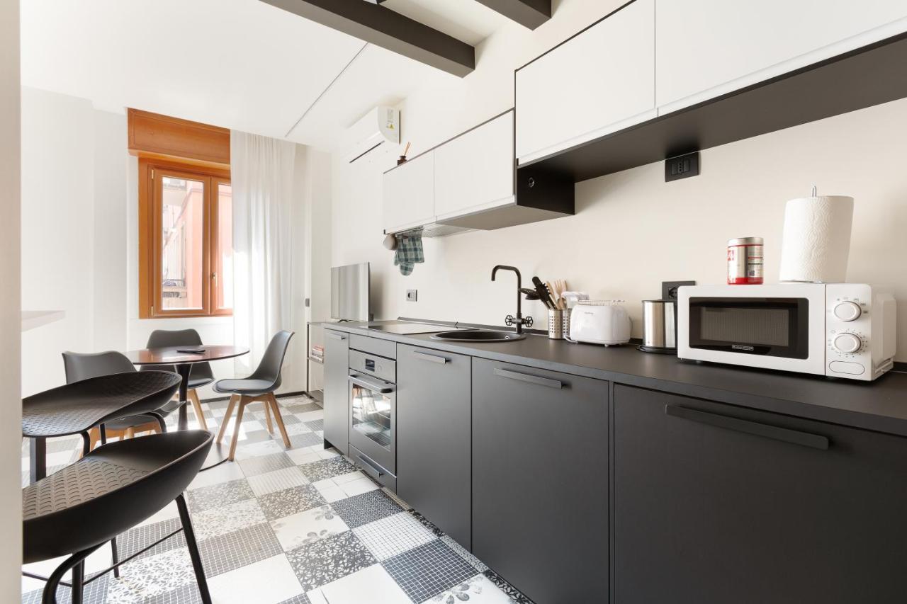 Milano Renovated Studio Apts Extérieur photo
