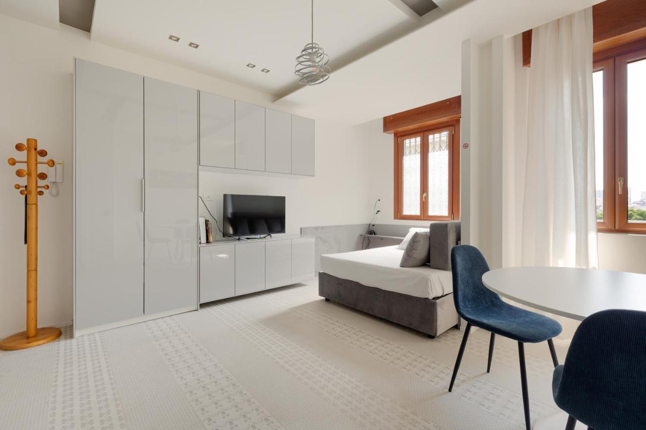 Milano Renovated Studio Apts Extérieur photo
