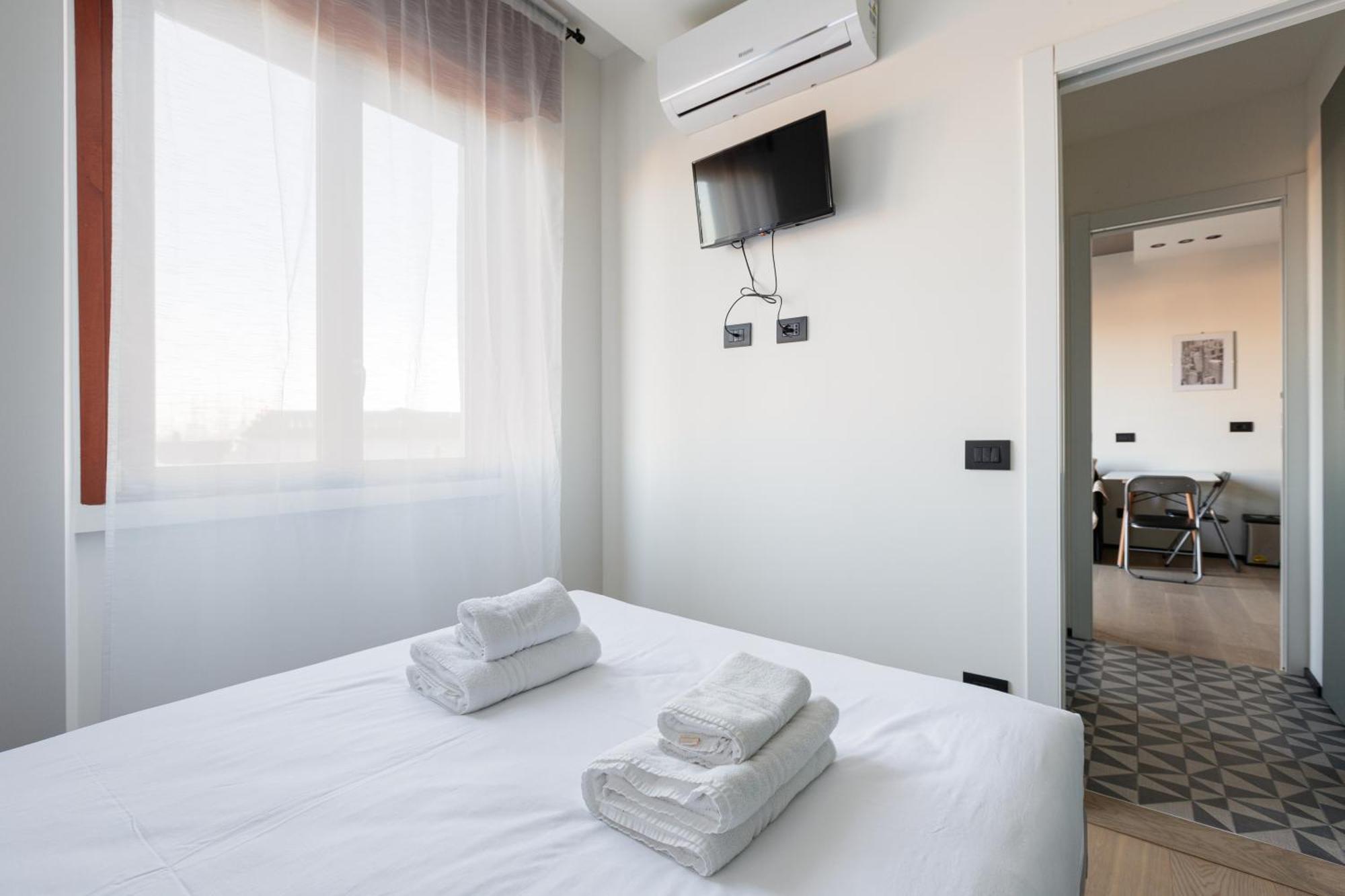 Milano Renovated Studio Apts Extérieur photo